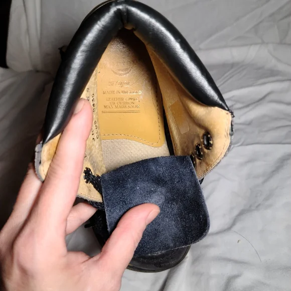 Dr Martens vintage late 80s or early 90s black leather boot. Sz 3UK, sz 5 US. - Picture 9 of 12